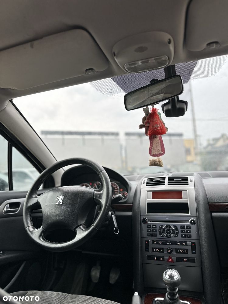 Peugeot 407 - 6
