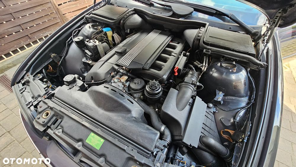BMW Seria 5 - 37