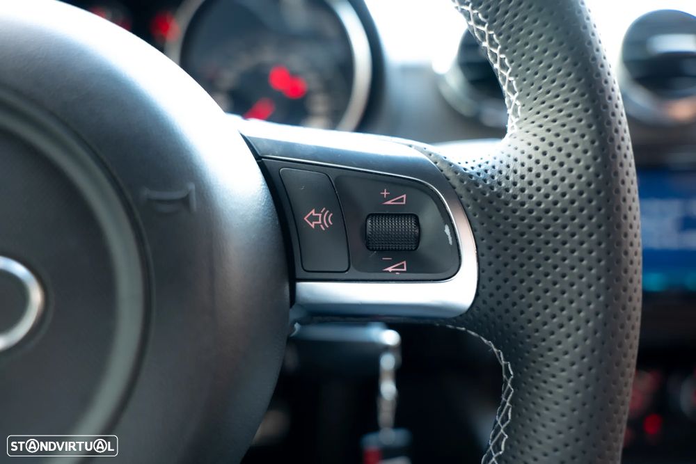 Audi TT Coupé 2.0 TFSI S-line S tronic - 23