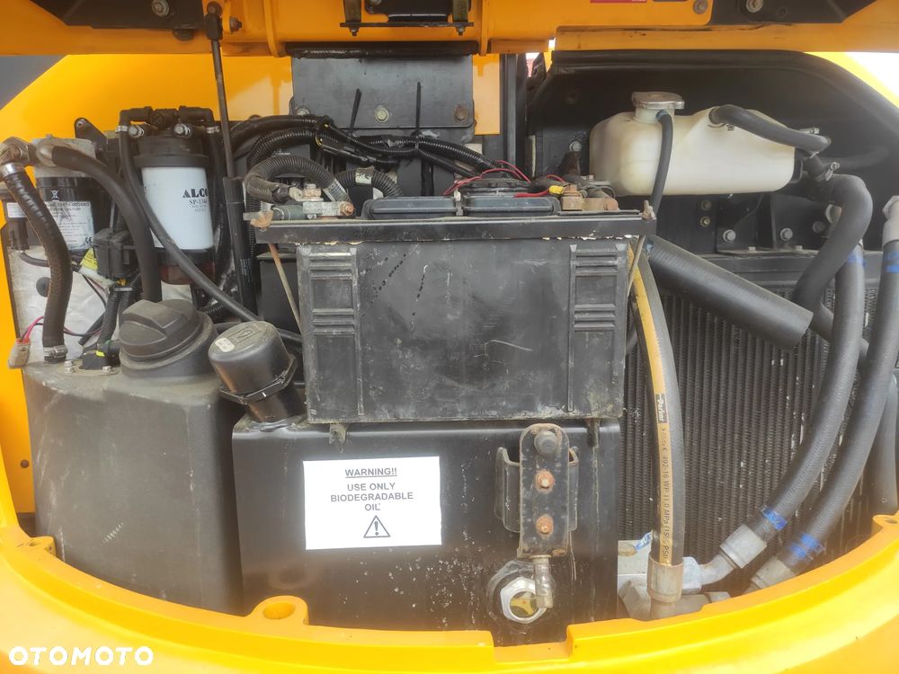 JCB 57 c-1 klimatyzacja - 13