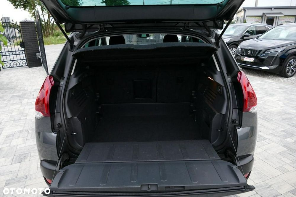 Peugeot 3008 1.2 PureTech GPF Allure S&S - 33
