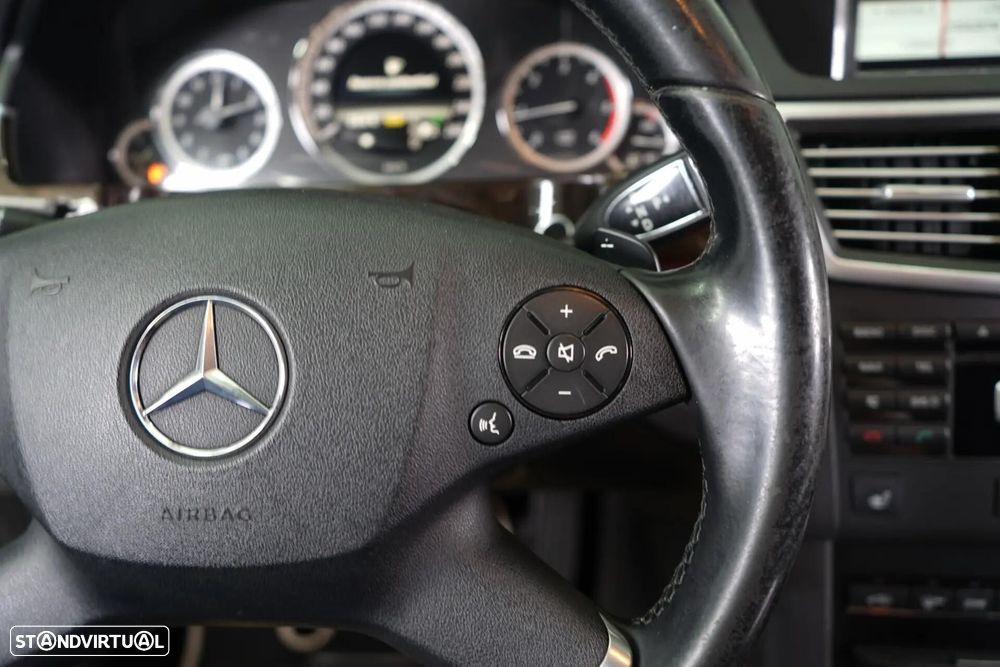 Mercedes-Benz E 250 CDi Elegance BlueEfficiency Auto. - 23