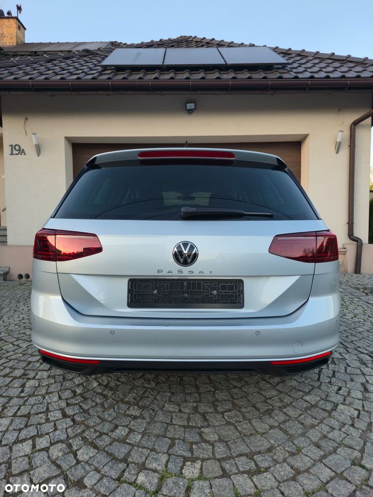 Volkswagen Passat Variant 2.0 TDI SCR Comfortline DSG - 9