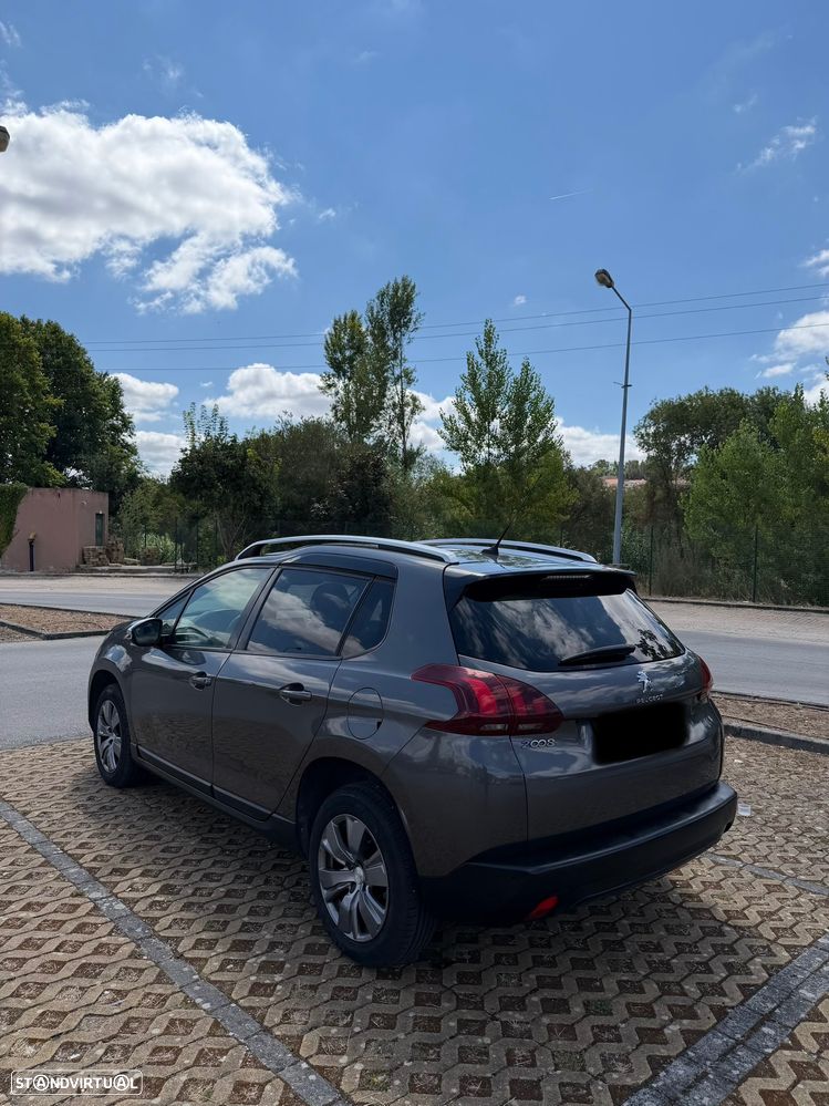 Peugeot 2008 1.2 PureTech Style - 6
