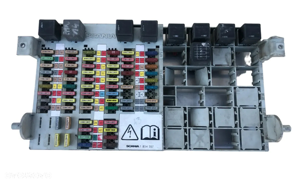 SKRZYNKA BEZPIECZNIKÓW  SCANIA R  1854358