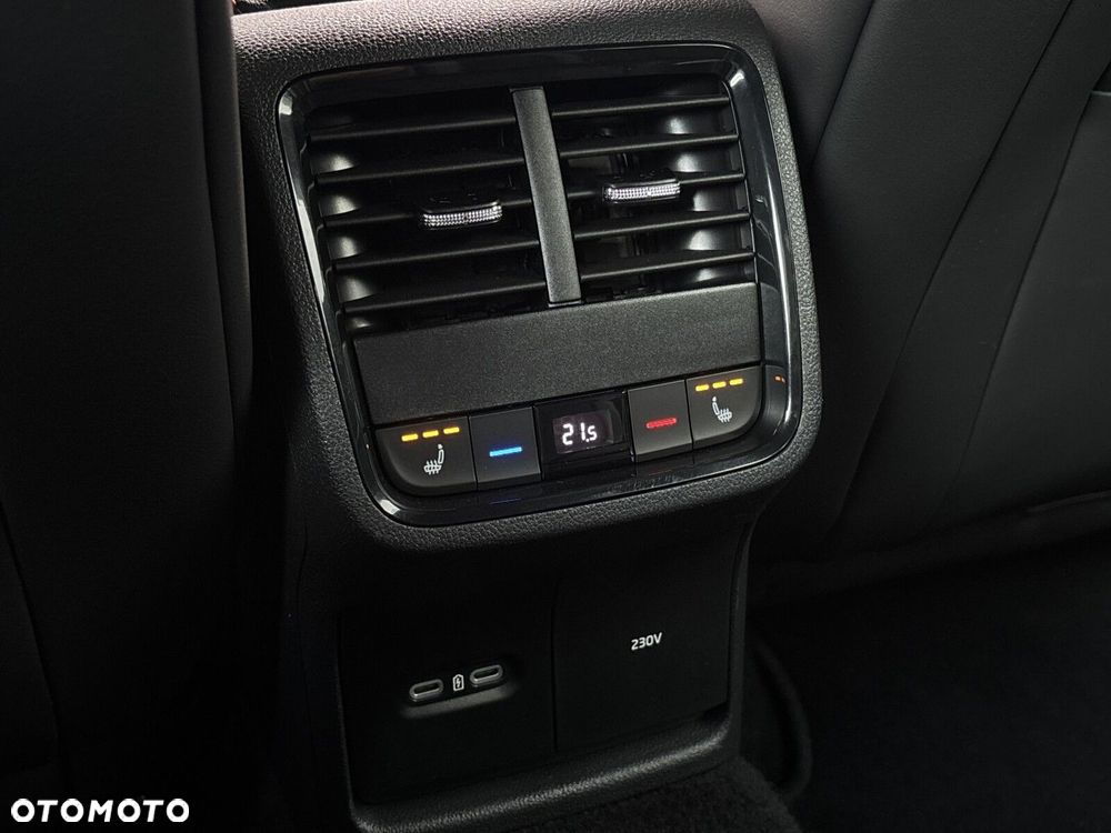 Skoda Octavia 2.0 TDI RS DSG - 33