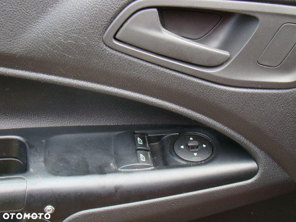 Ford TRANSIT CONNECT - 21