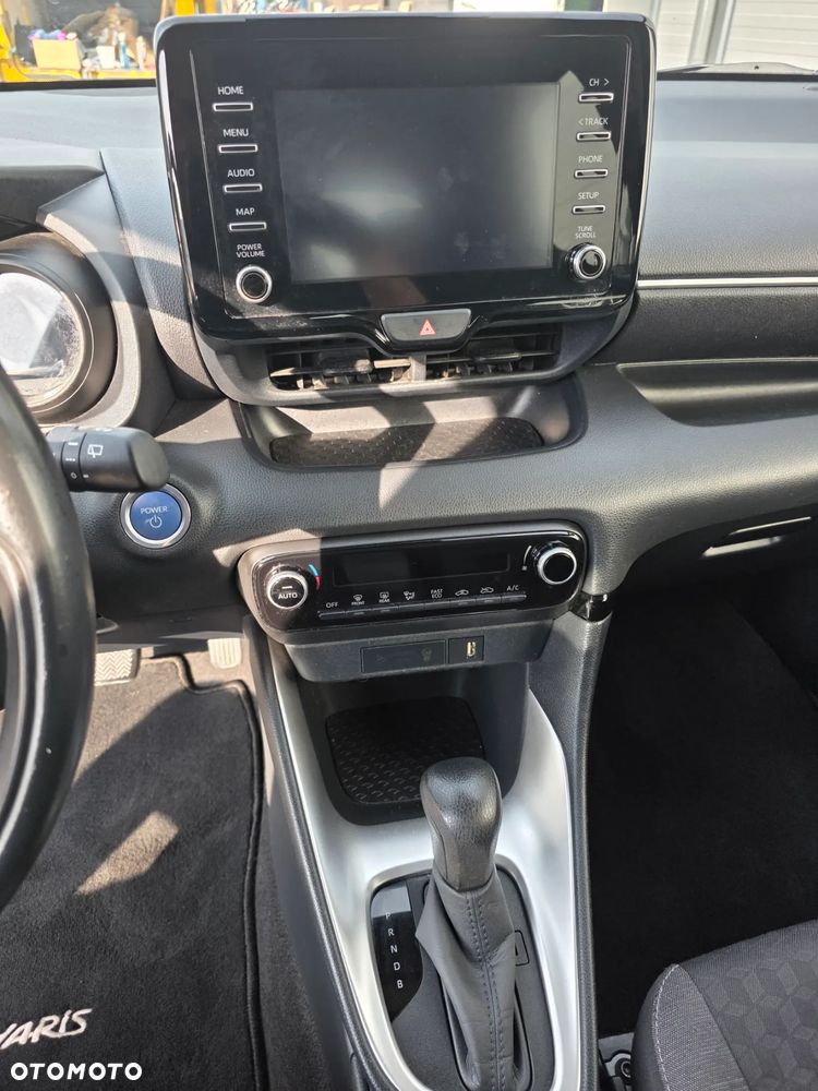 Toyota Yaris 1.5 Executive CVT - 20