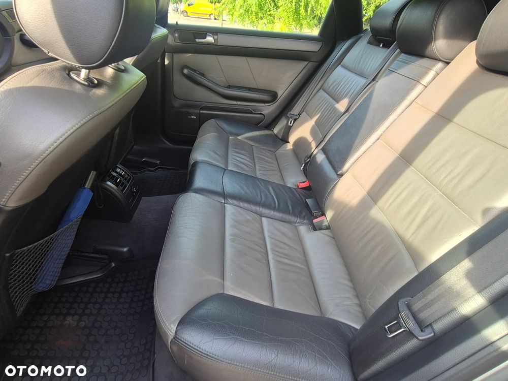 Audi A6 Allroad - 28