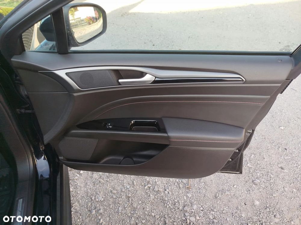 Ford Mondeo 2.0 TDCi STart-Stopp PowerShift-Aut ST-Line - 33