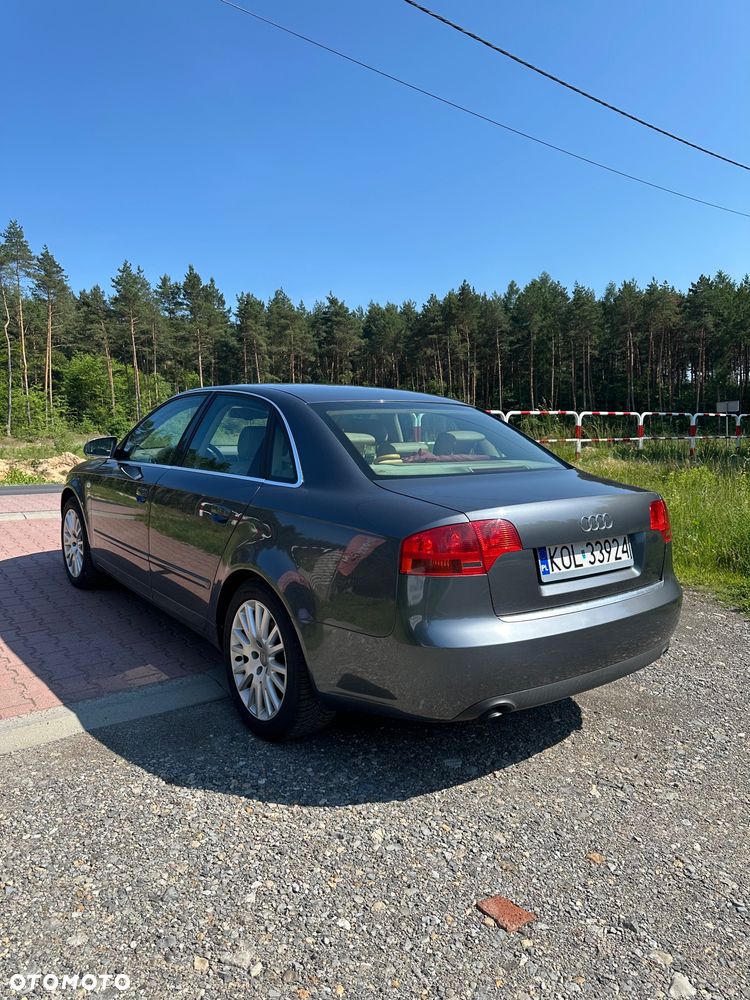 Audi A4 Limousine 3.0 TDI DPF quattro - 5