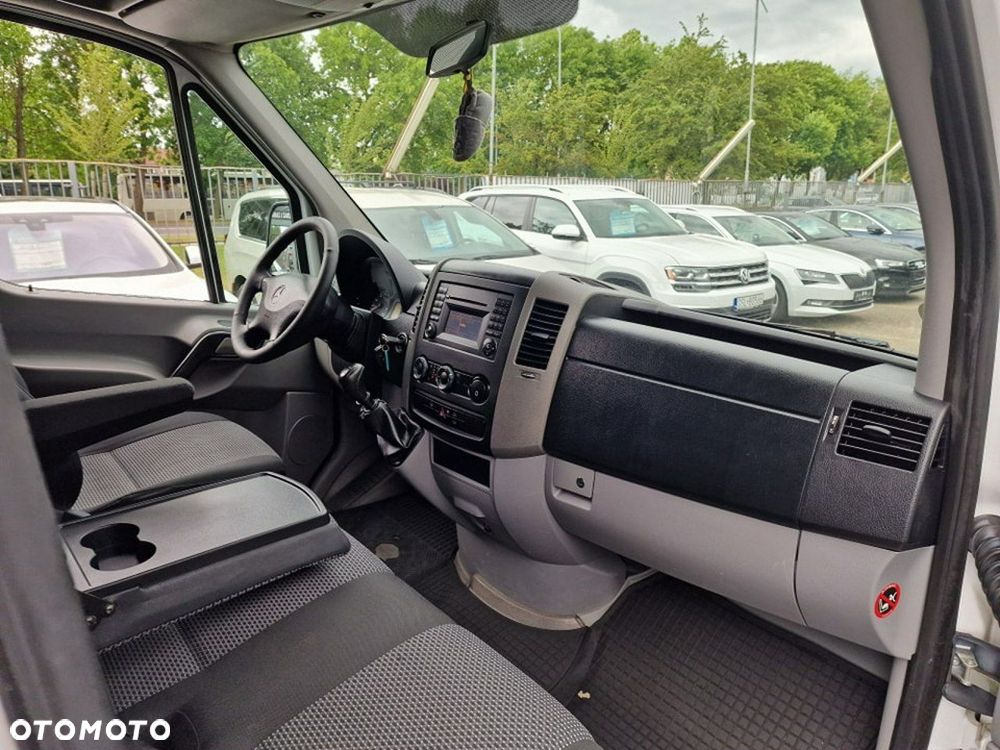 Mercedes-Benz Sprinter - 18