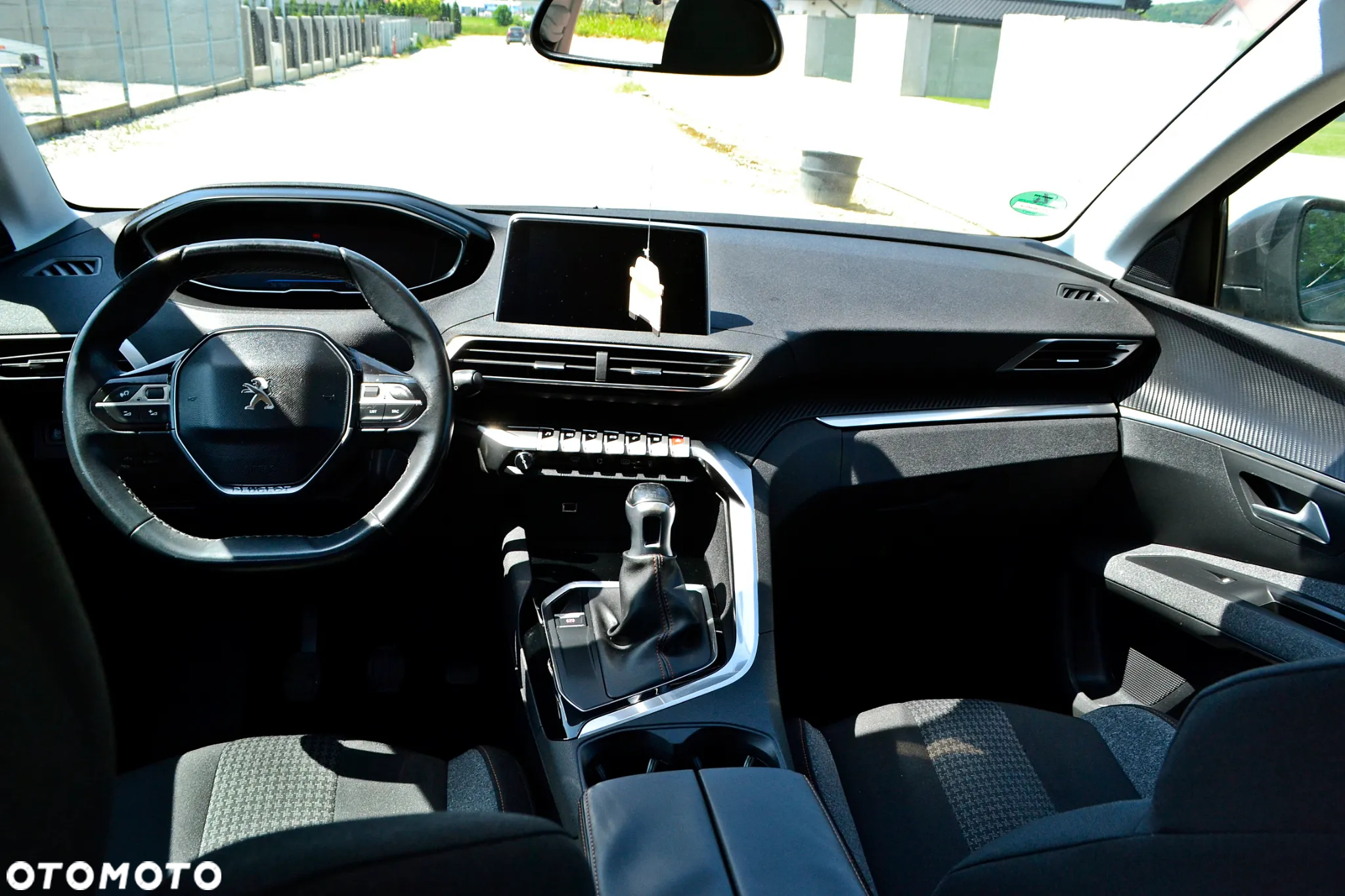 Peugeot 5008 1.6 BlueHDi Allure 7os - 18