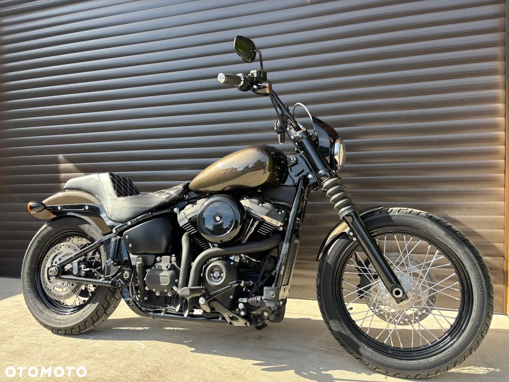 Harley-Davidson Softail Street Bob - 1
