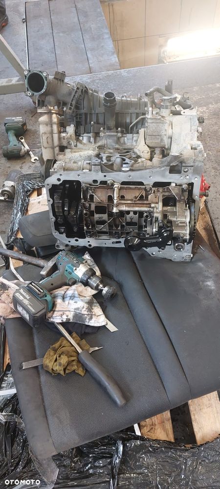 BMW Seria 5 520d - 25