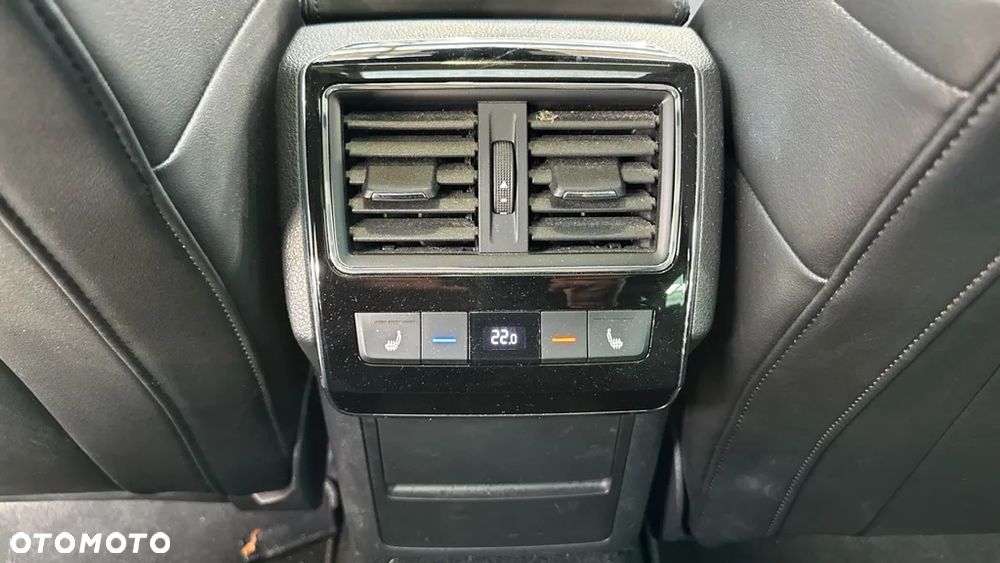 Skoda Superb 2.0 TDI SCR L&K DSG - 18