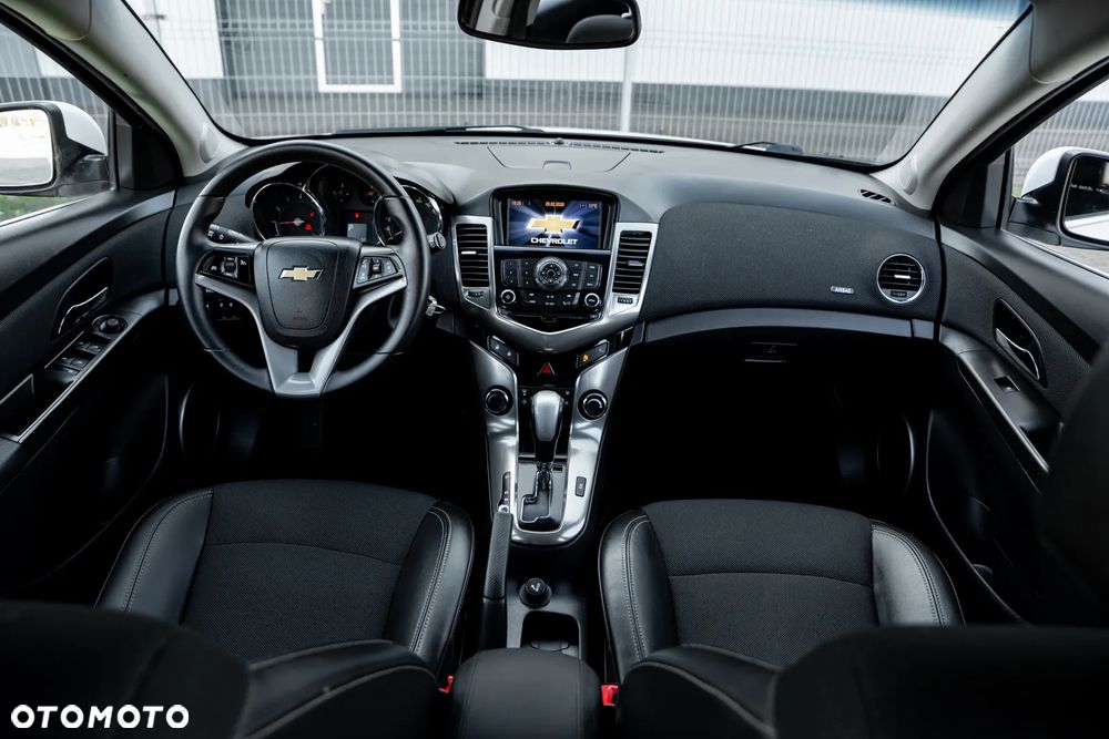 Chevrolet Cruze 1.8 LT+ - 26
