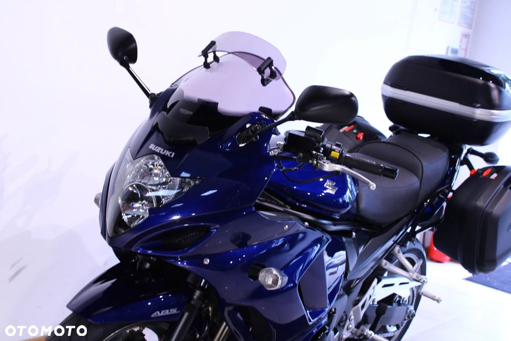 Suzuki GSX - 15