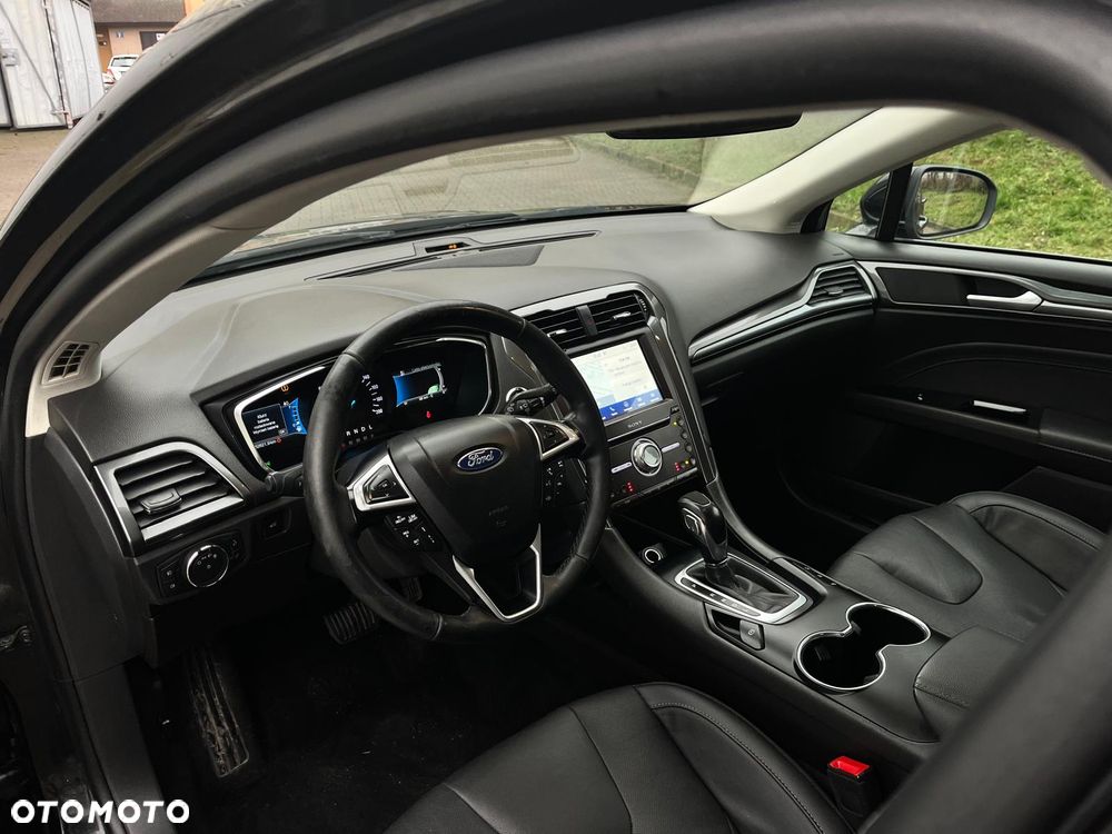 Ford Mondeo 2.0 Hybrid Titanium - 13