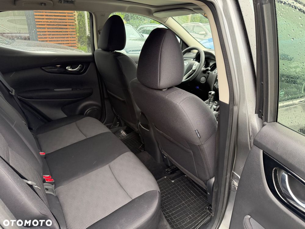 Nissan Qashqai 1.6 DIG-T N-Connecta - 34