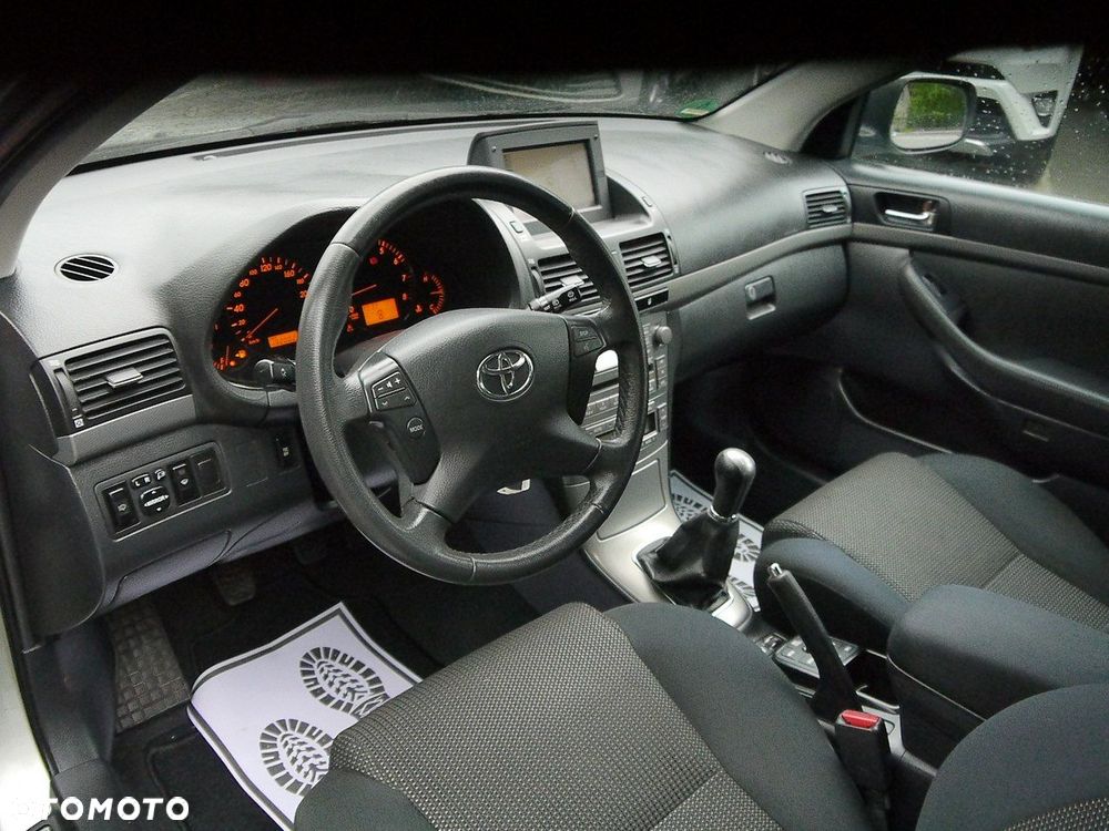 Toyota Avensis 2.0 VVT-i Sol plus Premium - 24
