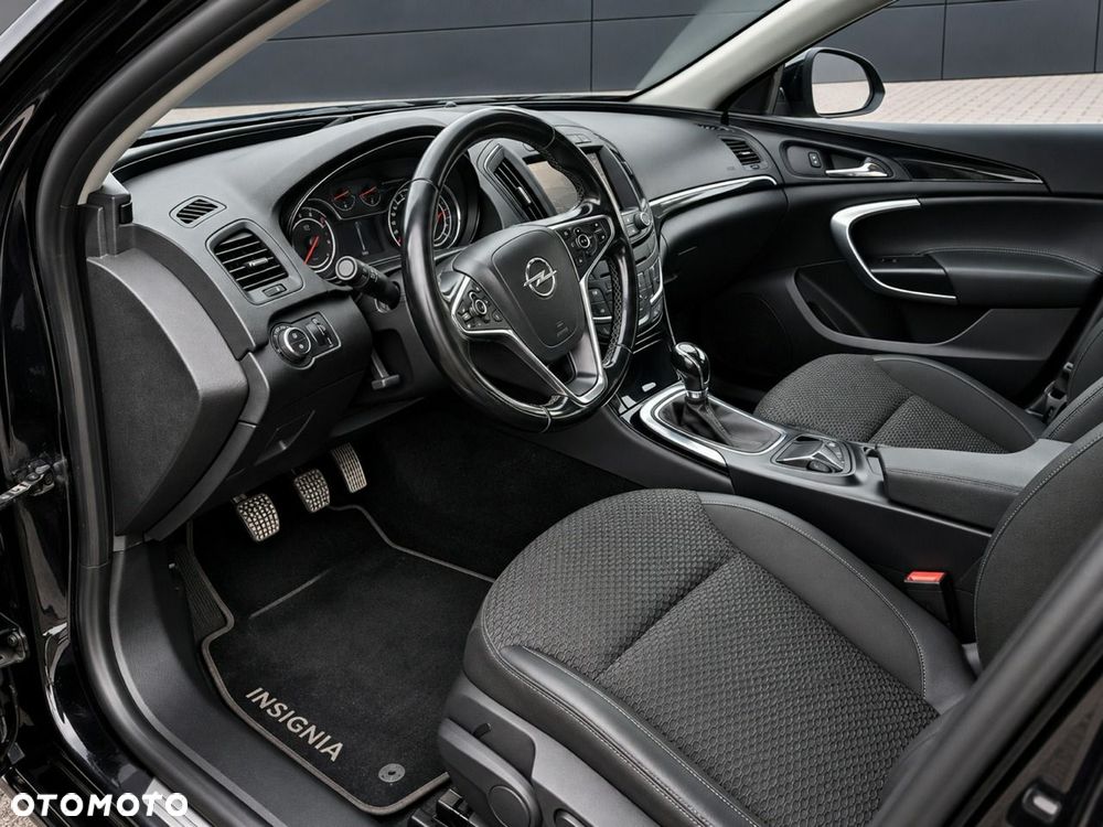 Opel Insignia - 11