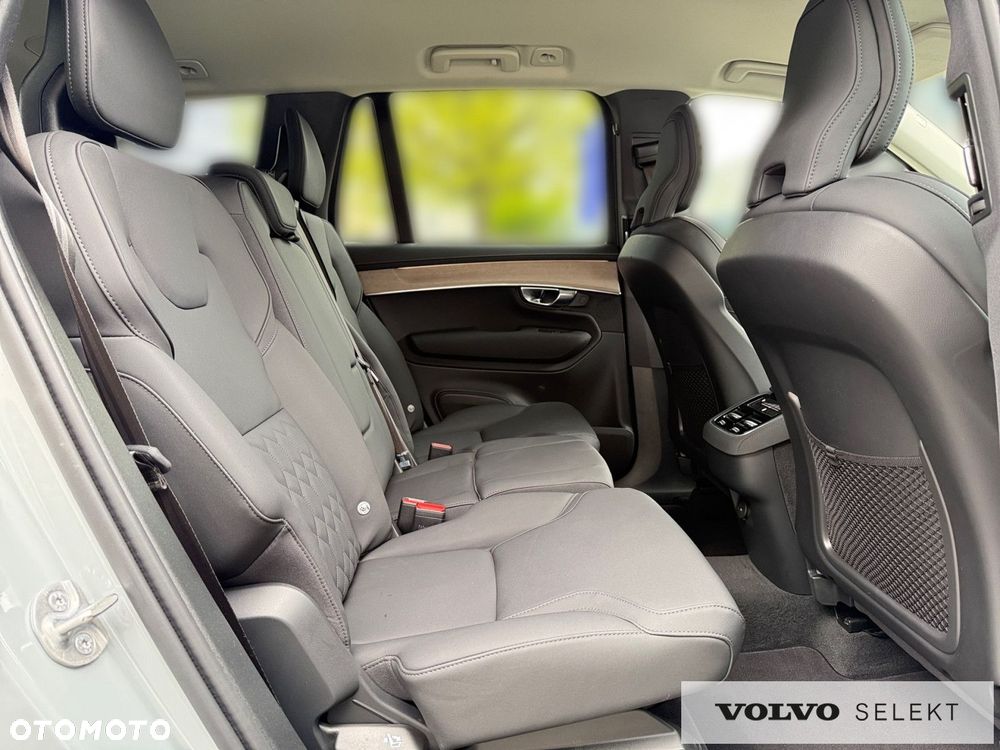 Volvo XC 90 - 31
