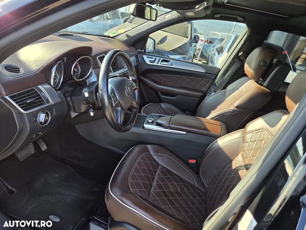 Mercedes-Benz ML 250 BlueTEC 4MATIC 7G-TRONIC - 35