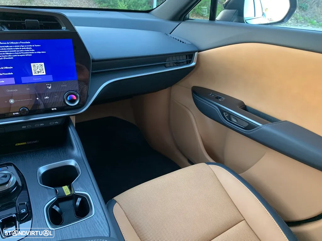 Lexus RZ 450e Executive Plus - 16
