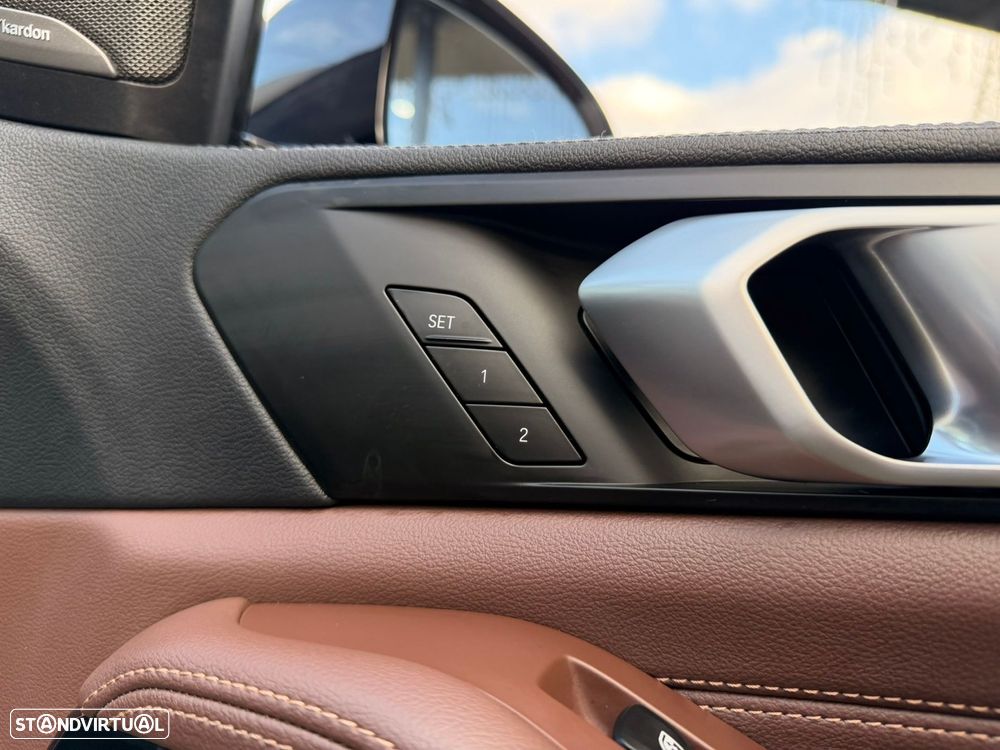 BMW X5 45 e xDrive Pack M - 25