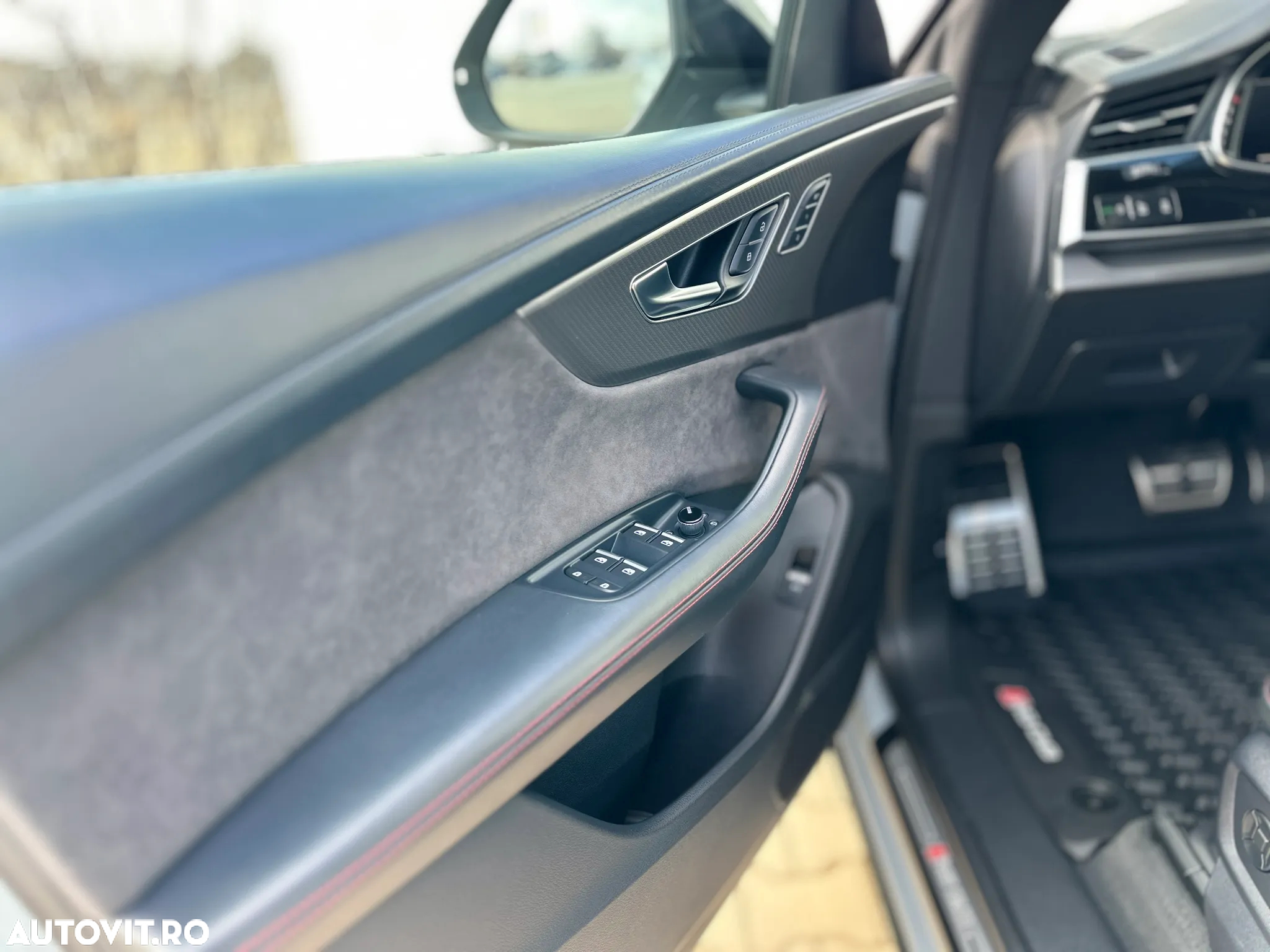 Audi RS Q8 RSQ8 4.0 TFSI quattro MHEV Tiptronic - 9