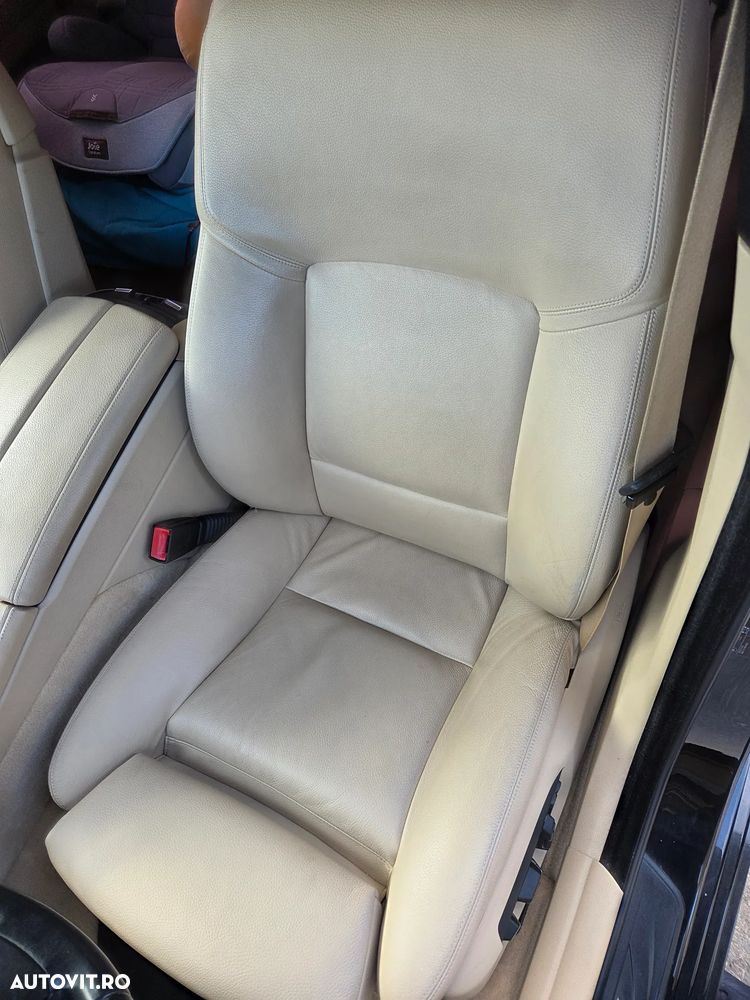 BMW Seria 5 520d Aut. - 9