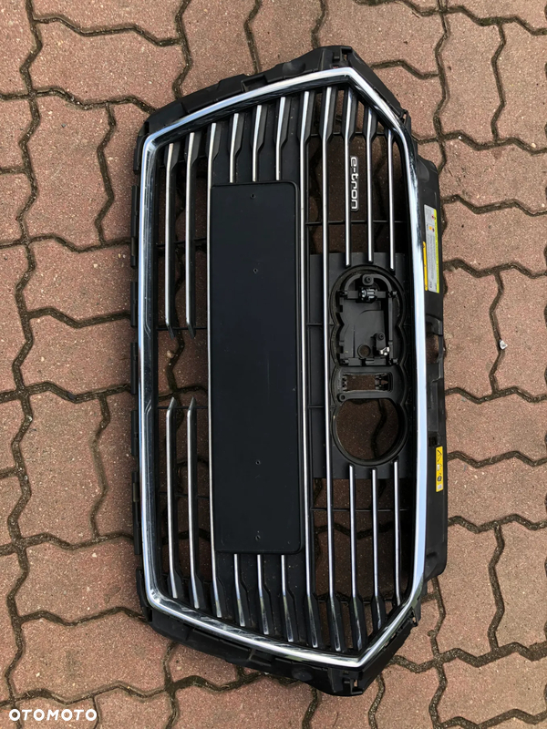 GRILL ATRAPA CHŁODNICY AUDI A3 8V E TRON LIFT