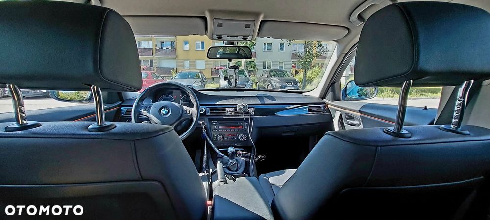 BMW Seria 3 316d - 11
