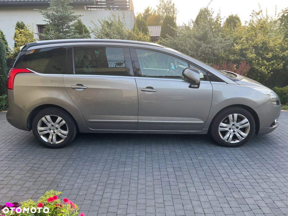 Peugeot 5008 - 7