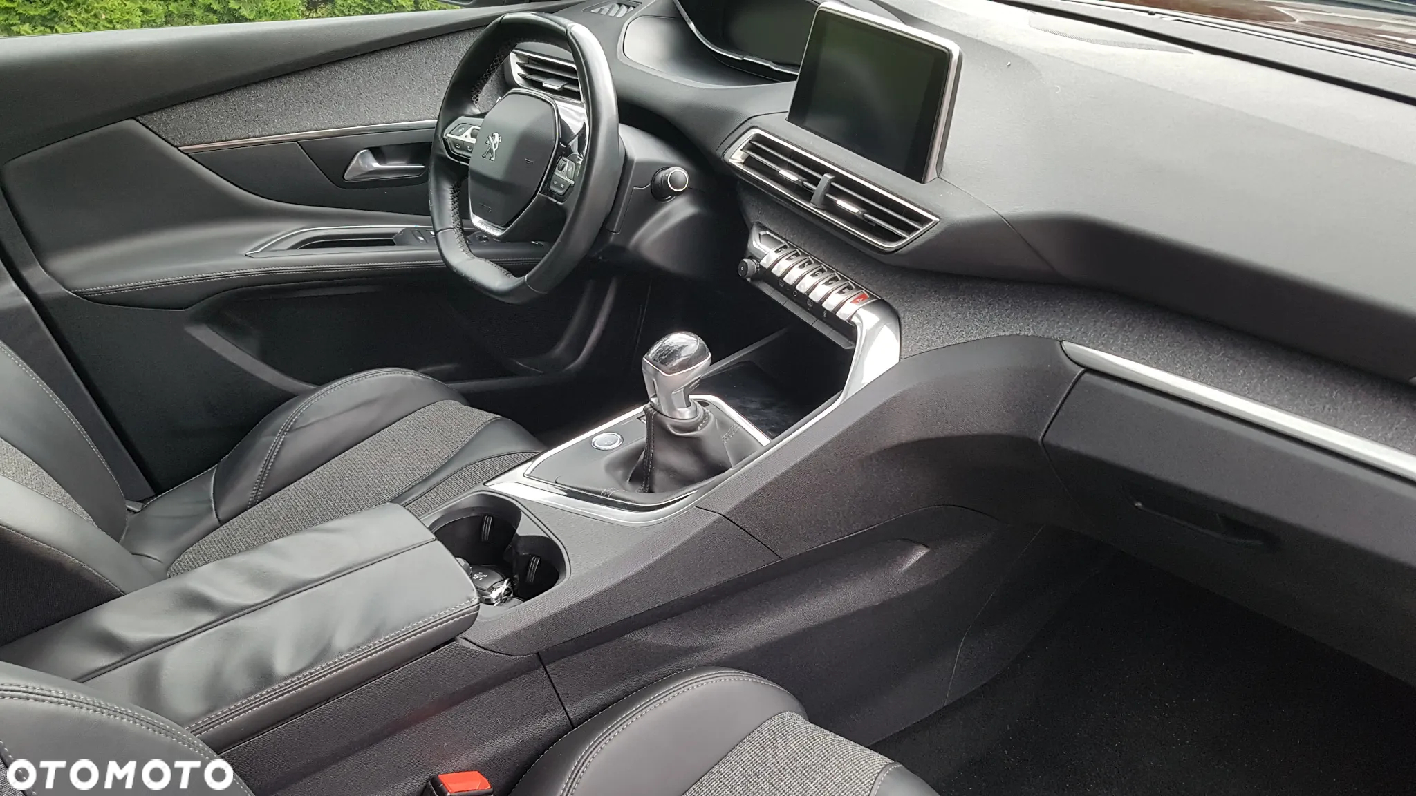 Peugeot 3008 1.6 BlueHDi Style S&S - 13