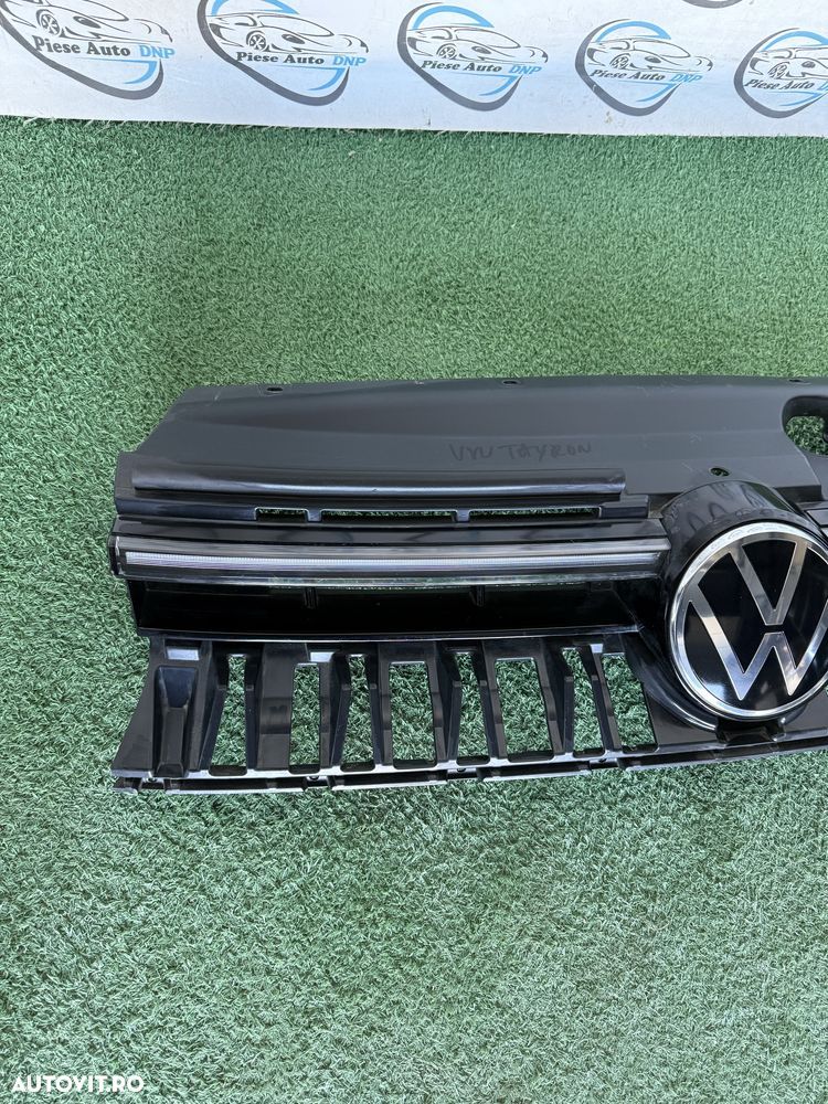 Grila originala centrala vw volkswagen Passat B9 - 2