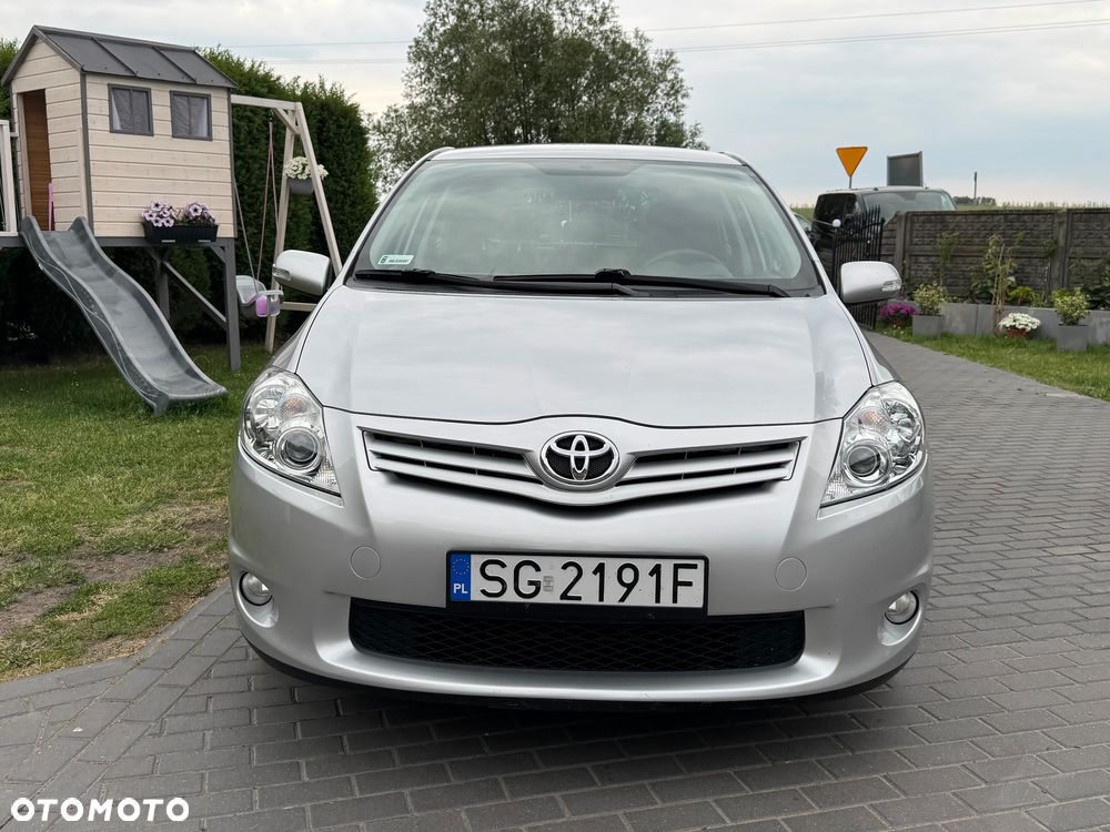 Toyota Auris - 16