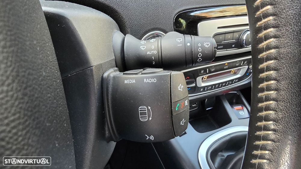 Renault Grand Scénic 1.5 dCi Bose Edition SS - 17