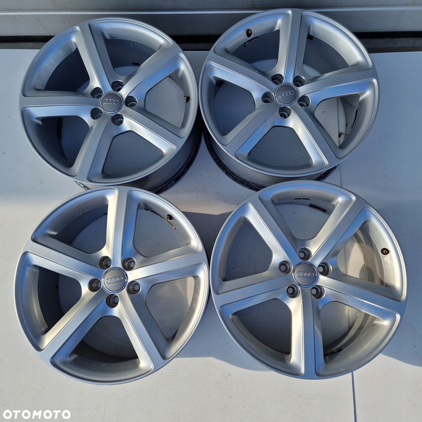 AUDI Q5 A5 S5 A4 B8 B9 A6 C6 C7 5x112 19 IS39 - 1