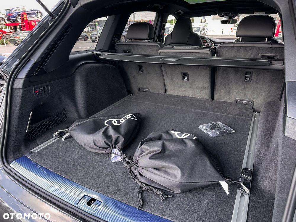 Audi Q7 - 10