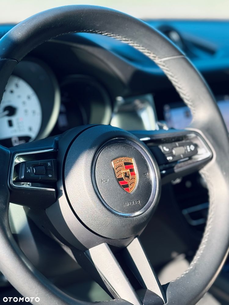 Porsche Macan Standard - 16