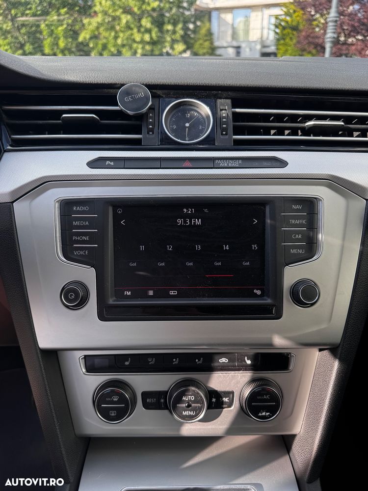 Volkswagen Passat 2.0 TDI Comfortline - 31