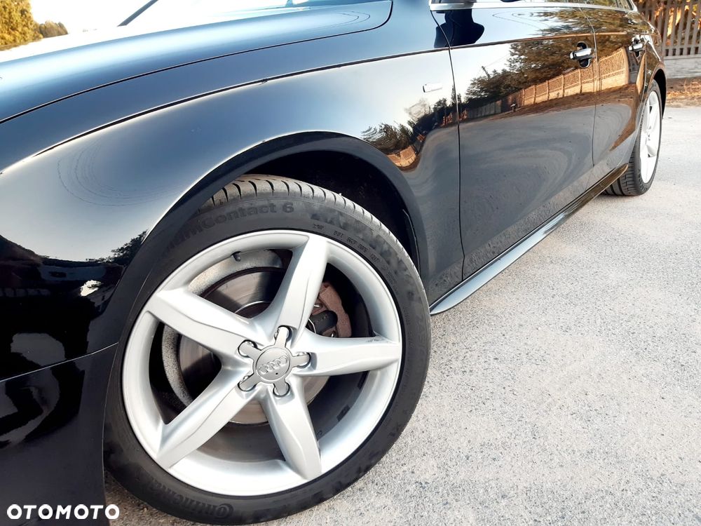 Audi A4 Limousine - 12
