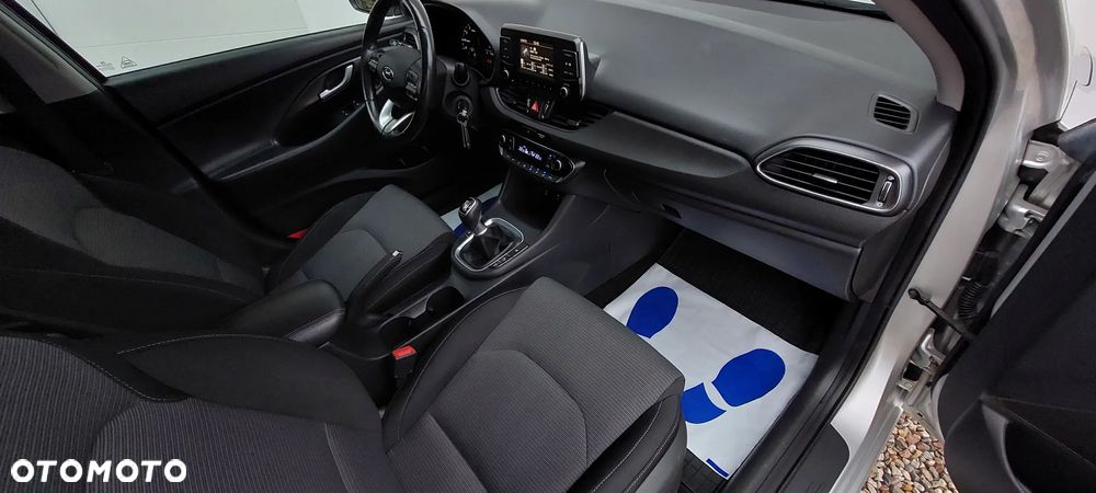 Hyundai i30 1.0 T-GDI Family - 28