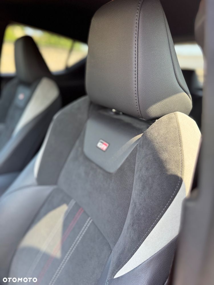 Toyota C-HR 1.8 Hybrid GPF GR Sport - 18