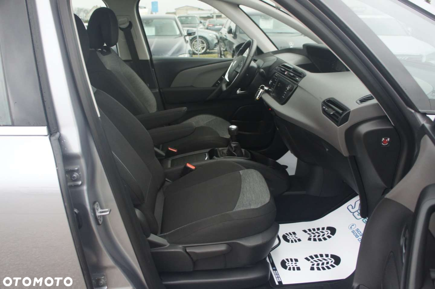 Citroën C4 Picasso - 13
