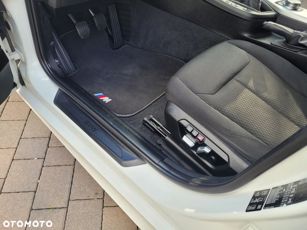BMW Seria 1 118d xDrive Edition M Sport Shadow - 14