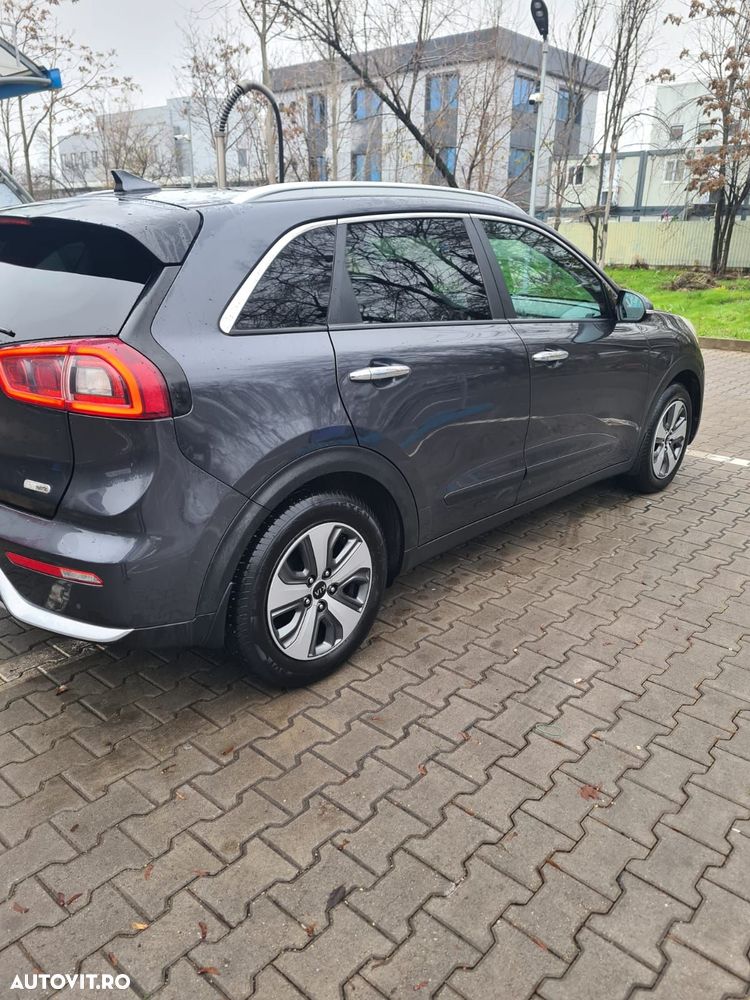 Kia Niro 1.6 GDI 6DCT PHEV Comfort - 5