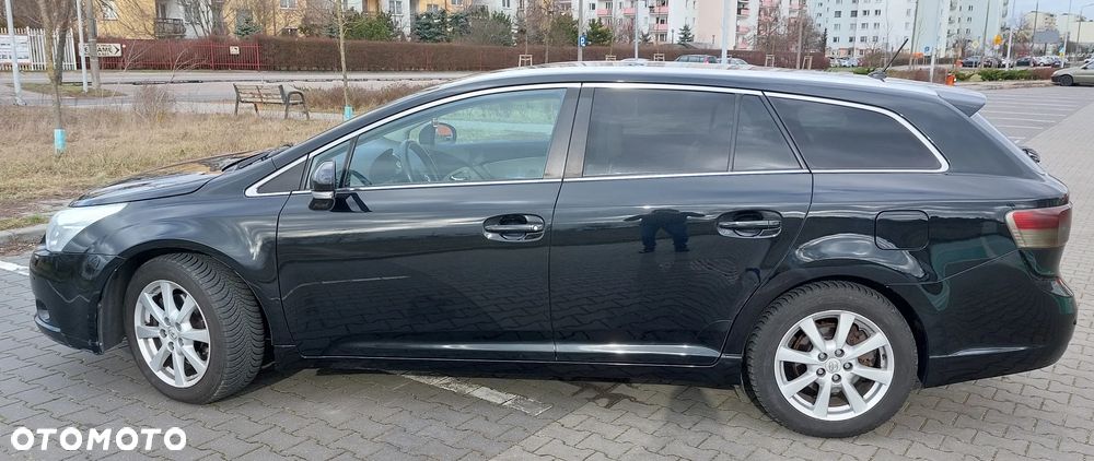 Toyota Avensis 2.2 D-4D Sol Plus NAVI - 9